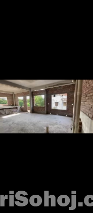 Incomplete flat